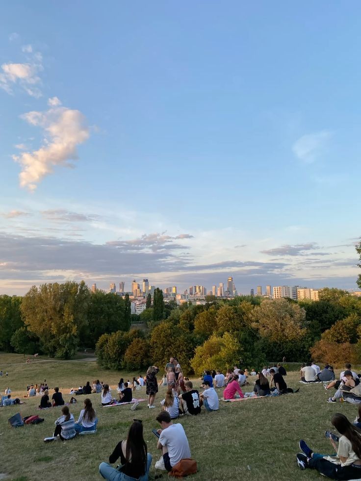 Green edges and skyline views reveal a city where lifestyle value increasingly meets capital value.